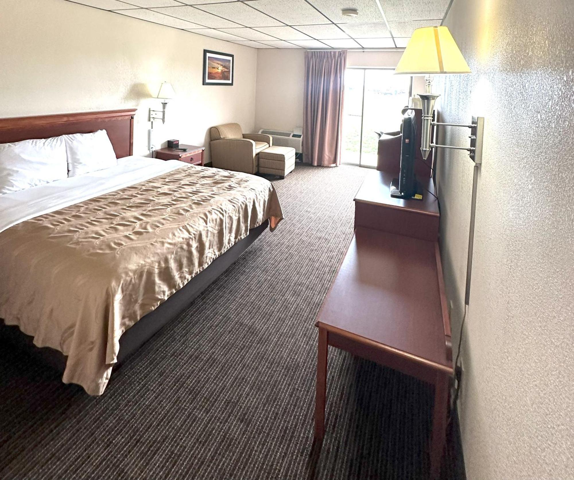 Quality & Hotel