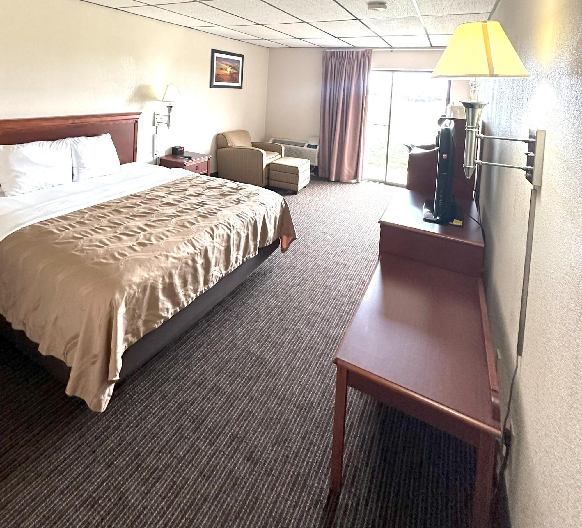 Quality & Hotel 2*