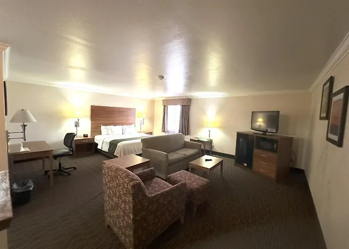 Quality Inn & Suites Salina