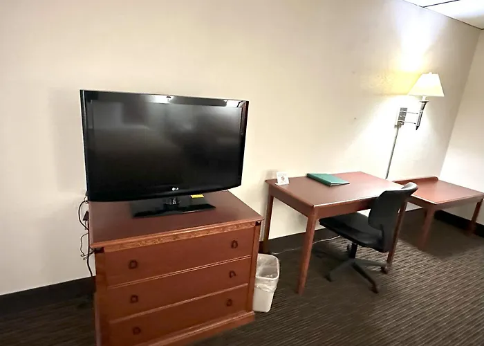Quality Inn & Suites Salina